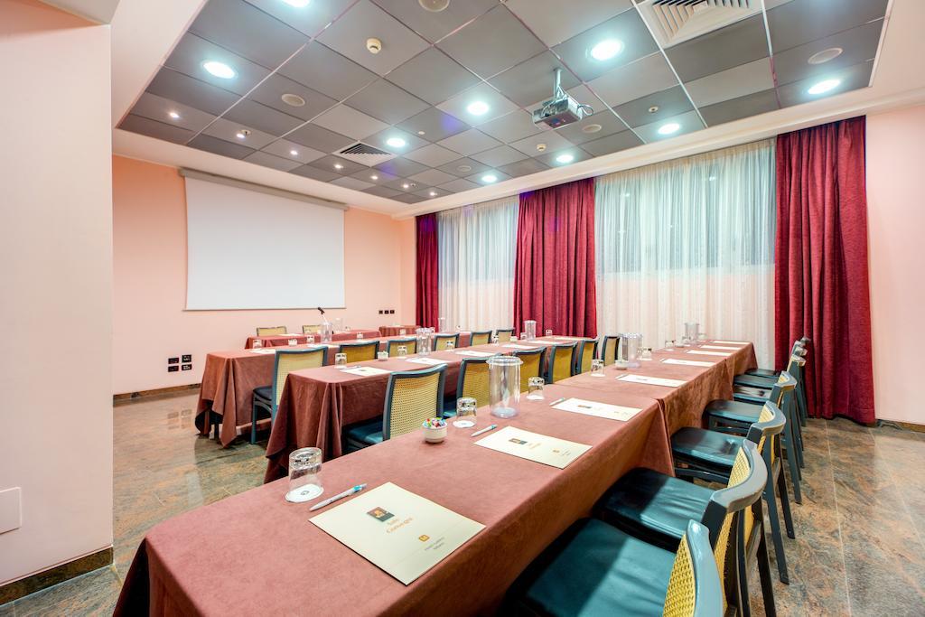 Hotel Galileo Милан Экстерьер фото