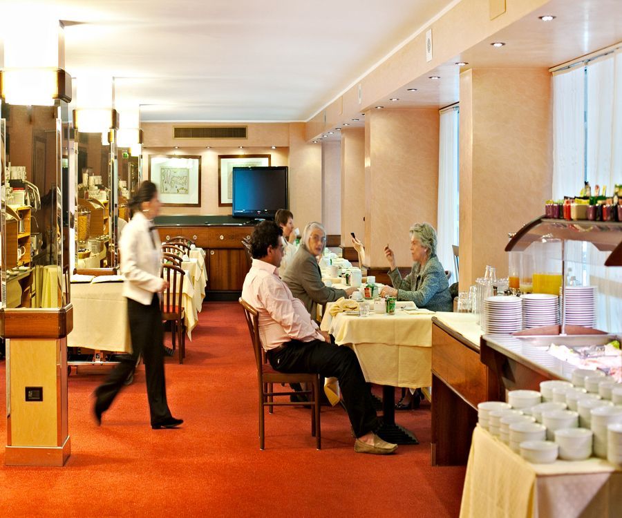 Hotel Galileo Милан Экстерьер фото